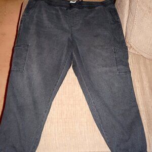 Women's Mid-Rise Cargo Joggers